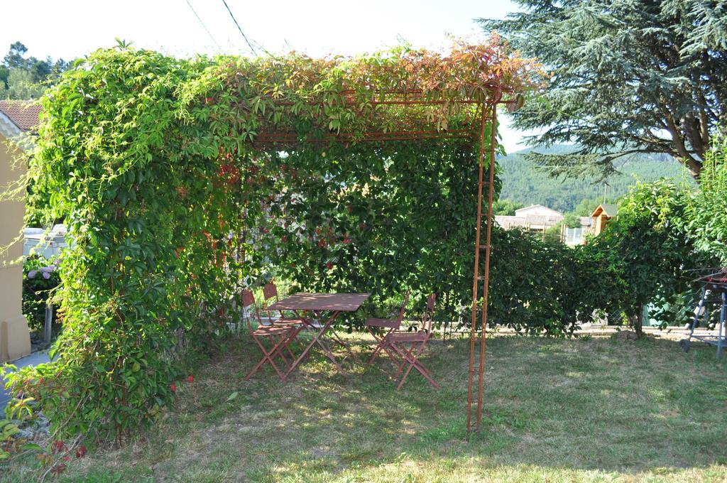 Bed and Breakfast La Ribeyrette Chamborigaud Екстер'єр фото